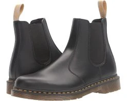 Dr. Martens 2976 Vegan Chelsea Boot